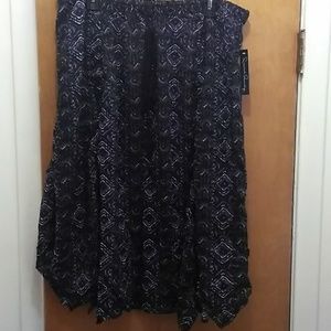 French laundry a little past the knee.